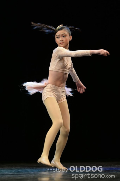 Solo Dance (208)
