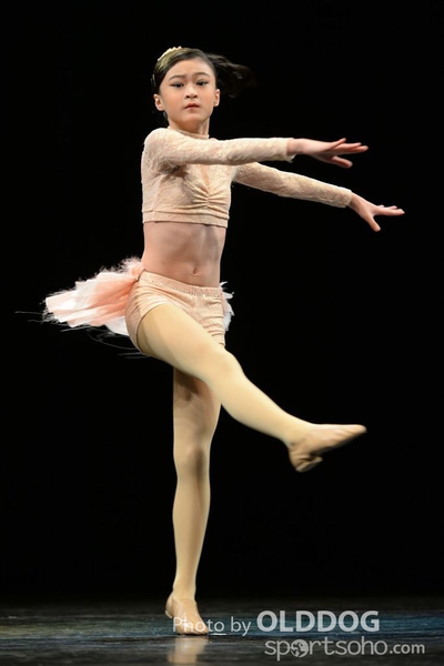 Solo Dance (211)