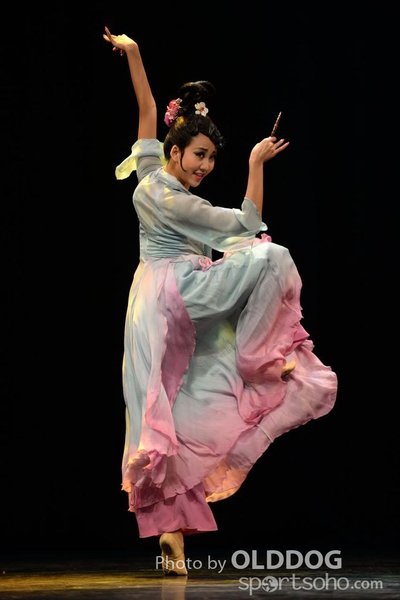 Solo Dance (317)