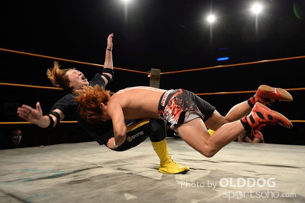 Wrestling (70)
