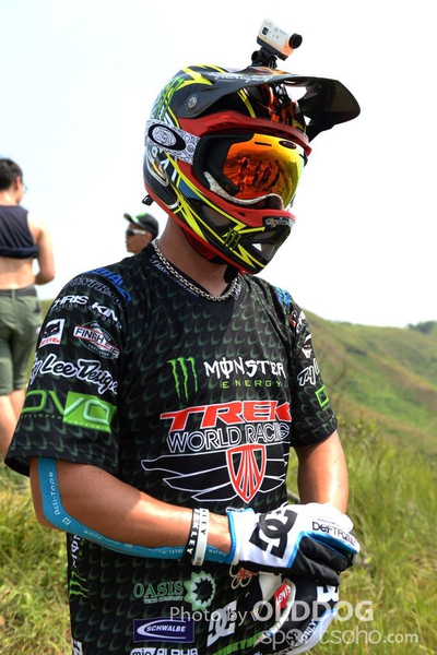 Downhill (11)