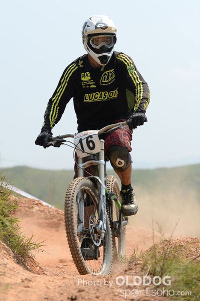 Downhill (37)