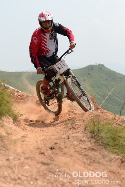 Downhill (39)