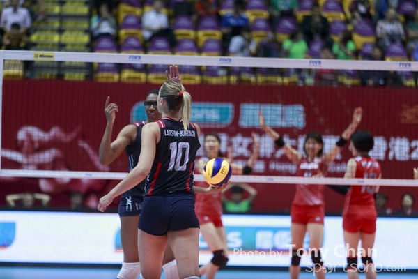 FIVB_Day 1 USvsJAP_274