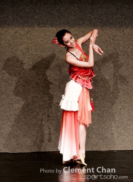 Moledies Dance_259_1