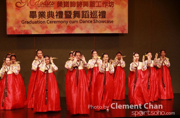Moledies Dance_398_1