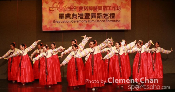 Moledies Dance_403_1