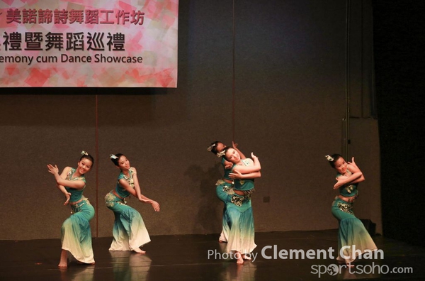 Moledies Dance_584_1