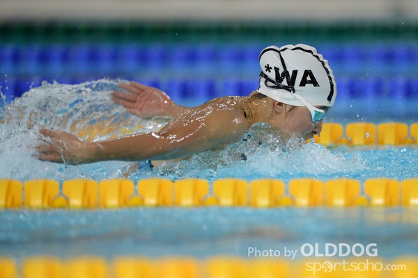 Swimming (206)