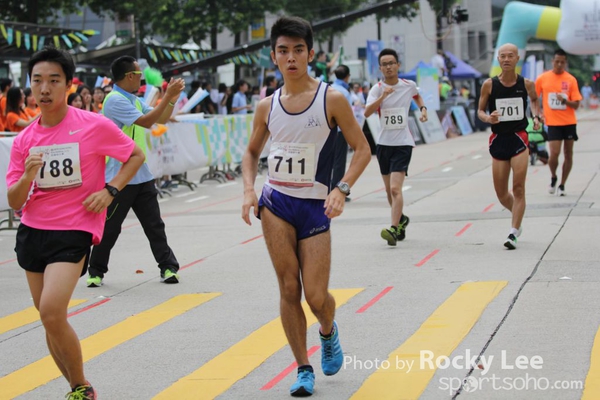 150913 MTR Walking (111)