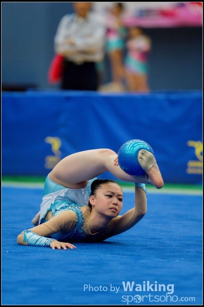 2015-11-15 Ball 0195