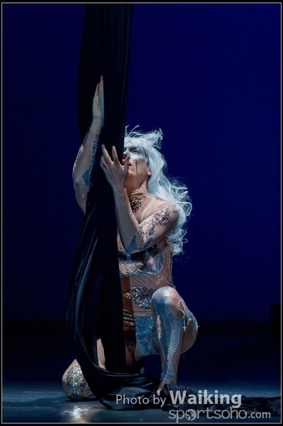 2015-11-19 Aerial Dance 0076