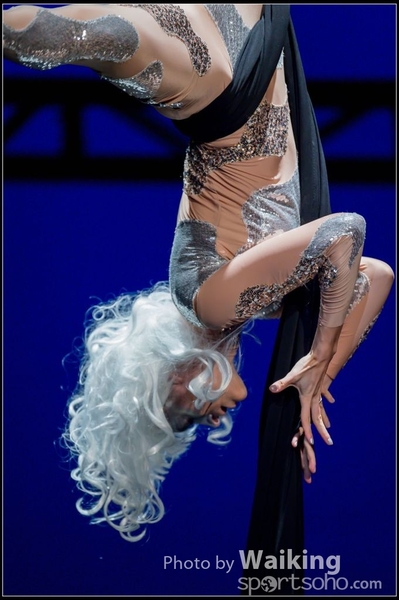 2015-11-19 Aerial Dance 0078