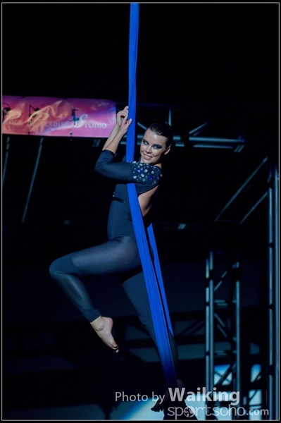 2015-11-19 Aerial Dance 0219