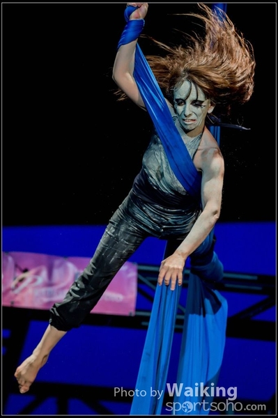 2015-11-19 Aerial Dance 0450