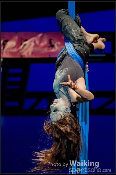 2015-11-19 Aerial Dance 0454