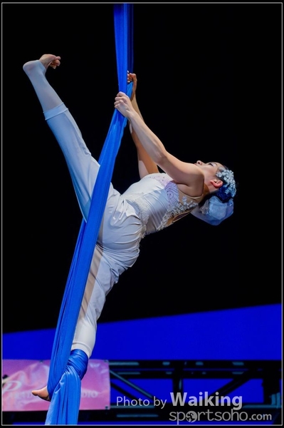 2015-11-19 Aerial Dance 0756