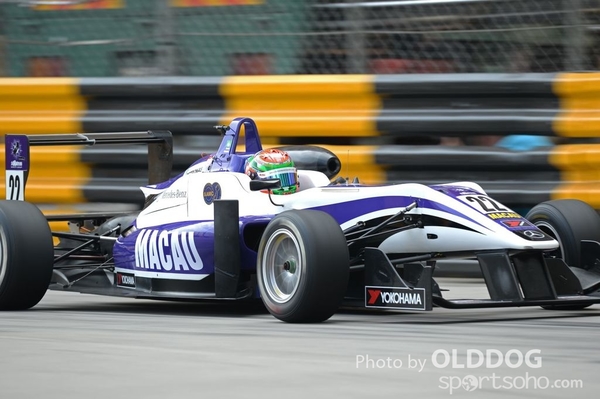 GrandPrixD1 (80)