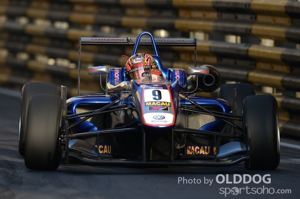 GrandPrixD1 (174)