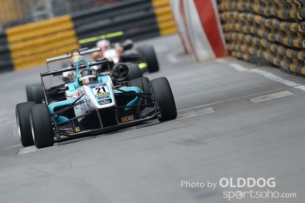 GrandPrixD2 (166)