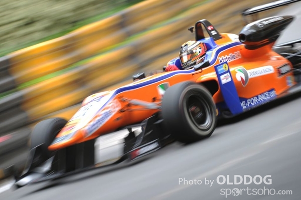 GrandPrixD2 (193)