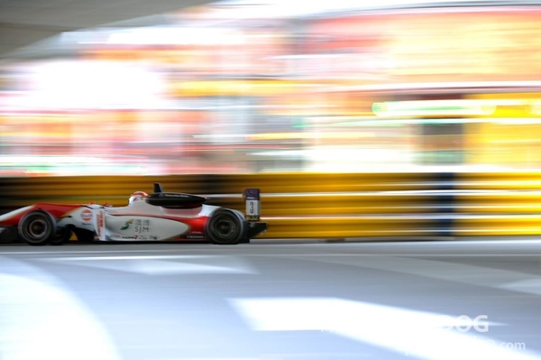 GrandPrixD2 (195)
