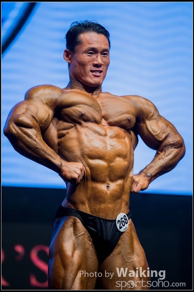2015-11-25 Mr Olympia 0330
