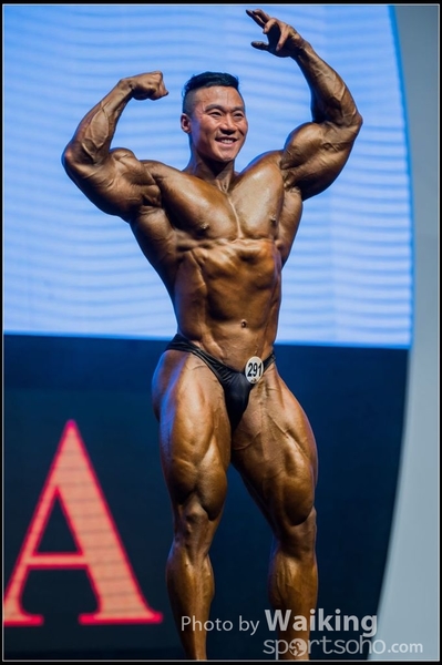2015-11-25 Mr Olympia 0410