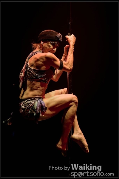 2015-11-27 Pole Dance 0063