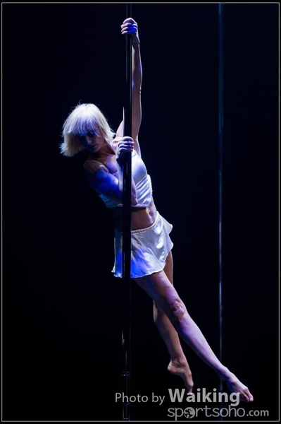 2015-11-27 Pole Dance 0141