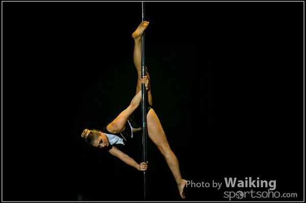 2015-11-27 Pole Dance 0177