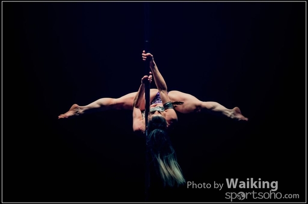 2015-11-27 Pole Dance 0242