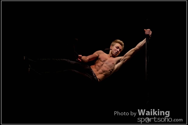 2015-11-27 Pole Dance 0359