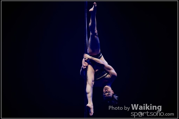 2015-11-27 Pole Dance 0375