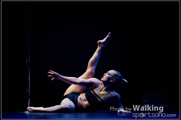 2015-11-27 Pole Dance 0377