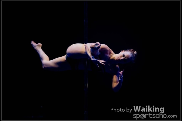 2015-11-27 Pole Dance 0379