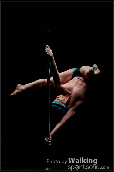 2015-11-27 Pole Dance 0436