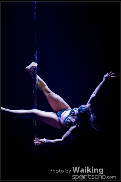 2015-11-27 Pole Dance 0452