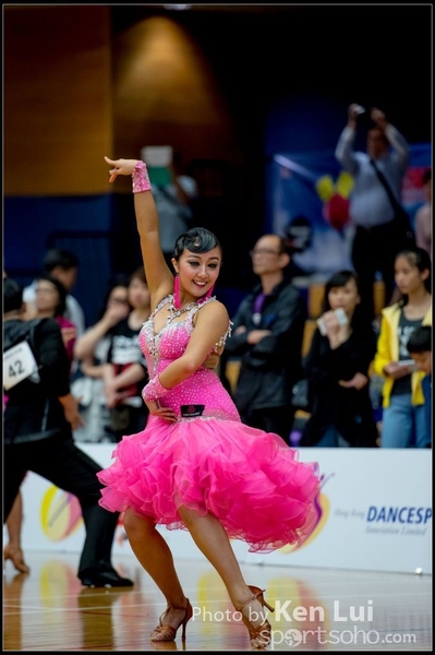 20151120Dance300