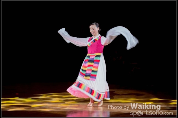 2016-01-03 No. 1 Dance 0358
