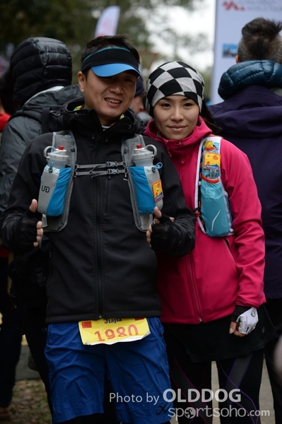 HK100 (61)