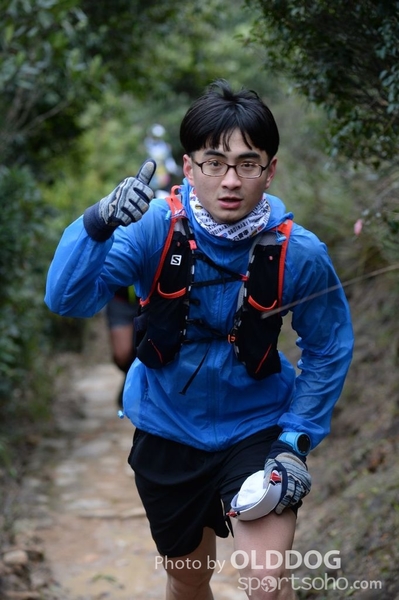 HK100 (262)