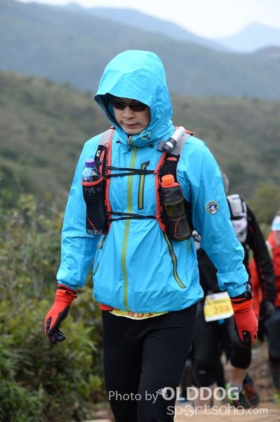 HK100 (817)
