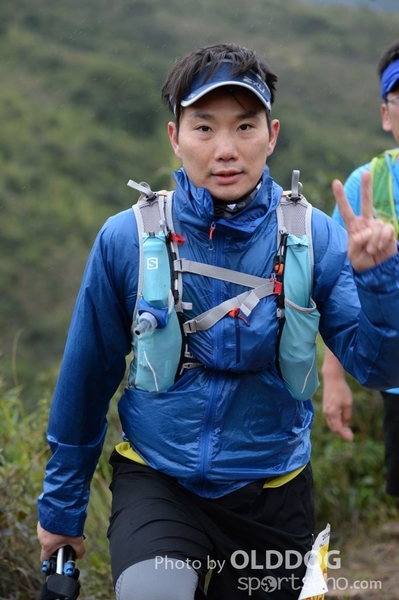 HK100 (820)