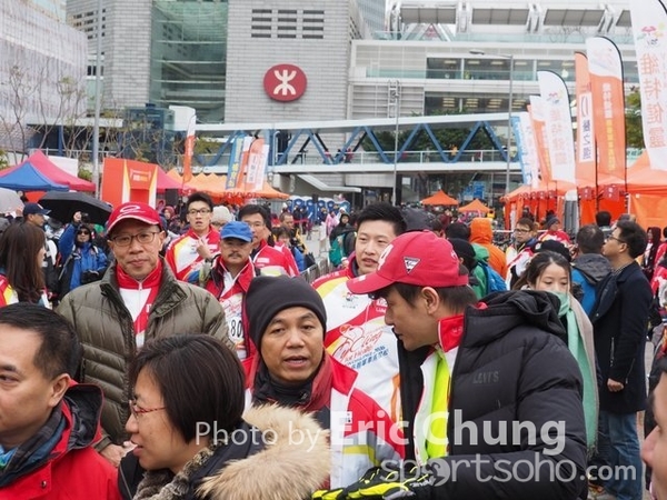 737-P1240761