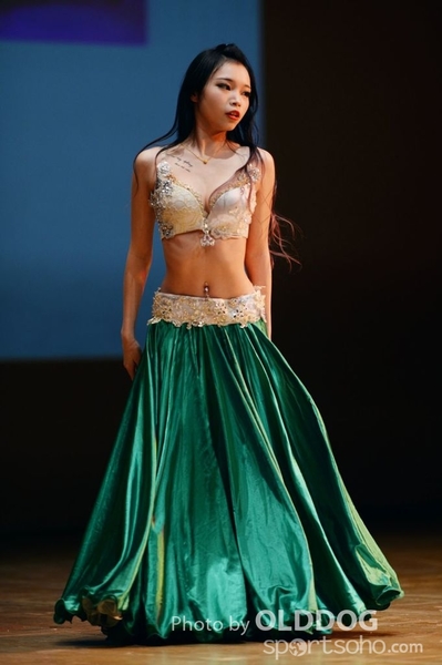 Belly Dance (215)