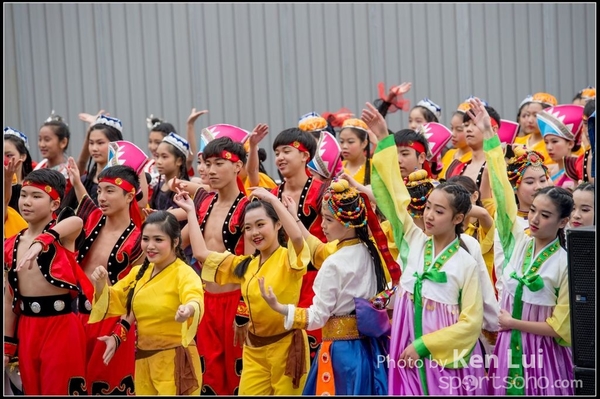 11Folk Dance