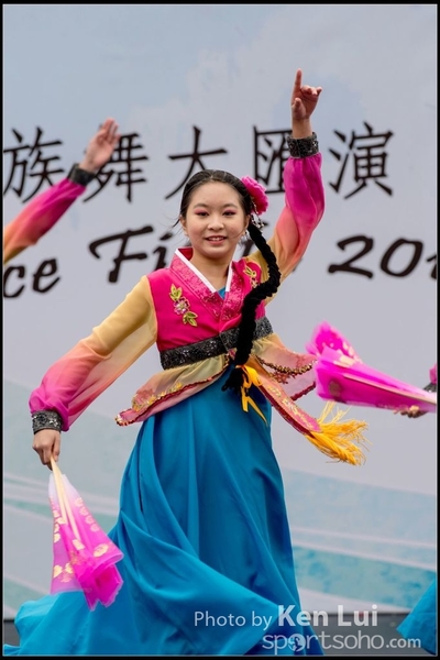 219Folk Dance
