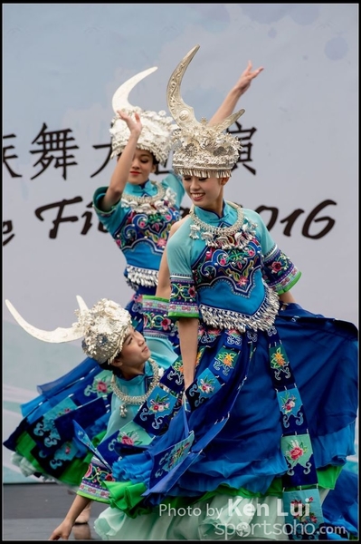 271Folk Dance