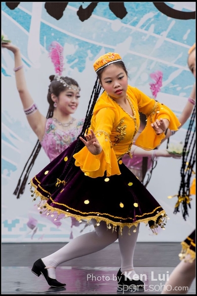 382Folk Dance